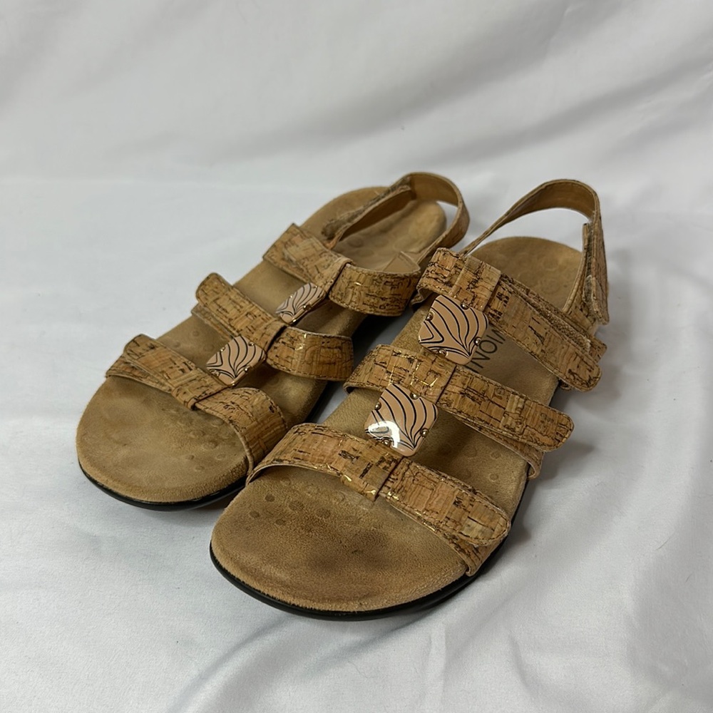 VIONIC | Amber Adjustable Sandal Gold Cork Women's Size 7M